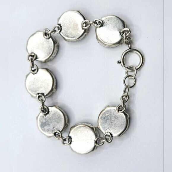 Grey Glass Crystal Button Dot Silvertone Bracelet. - Picture 7 of 7